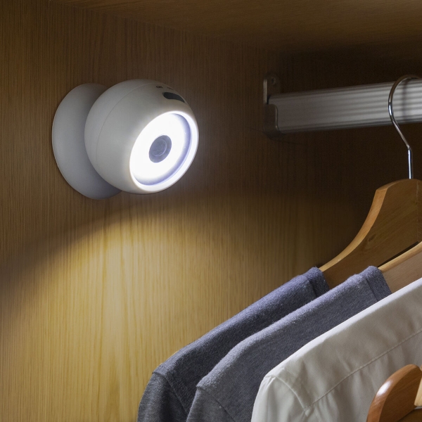 llum led amb sensor de moviment